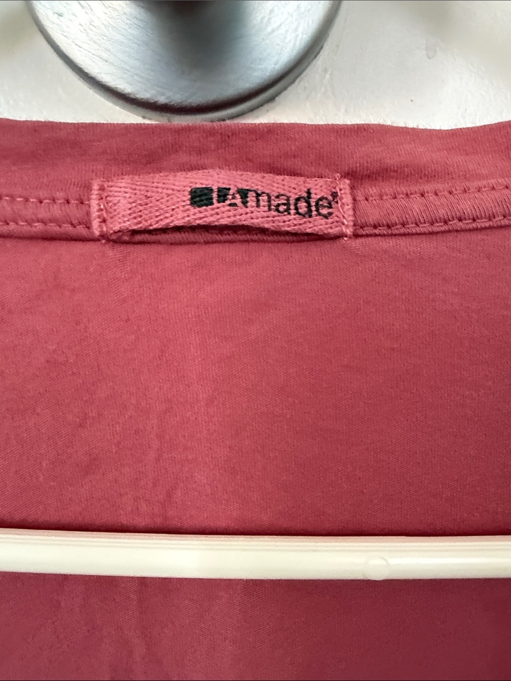 LA Made v neck tee S - Picture 2 of 4